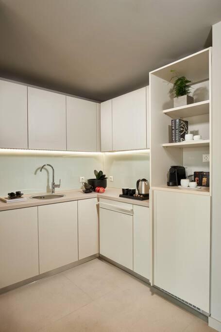 Cw Riviera Apartamento Atenas