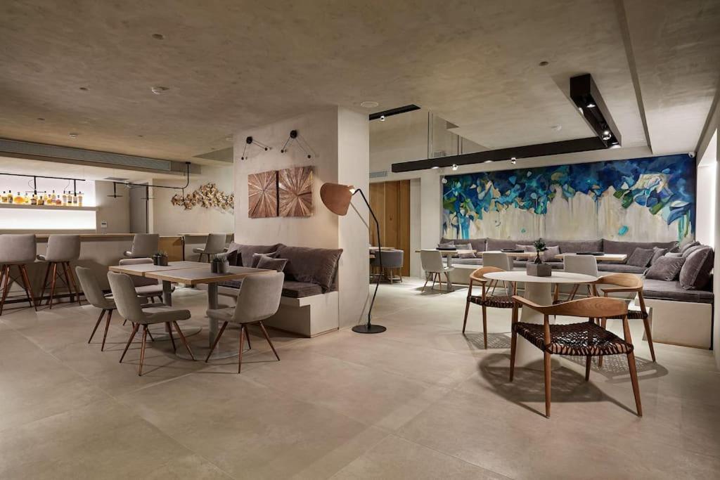Cw Riviera Apartment Athen